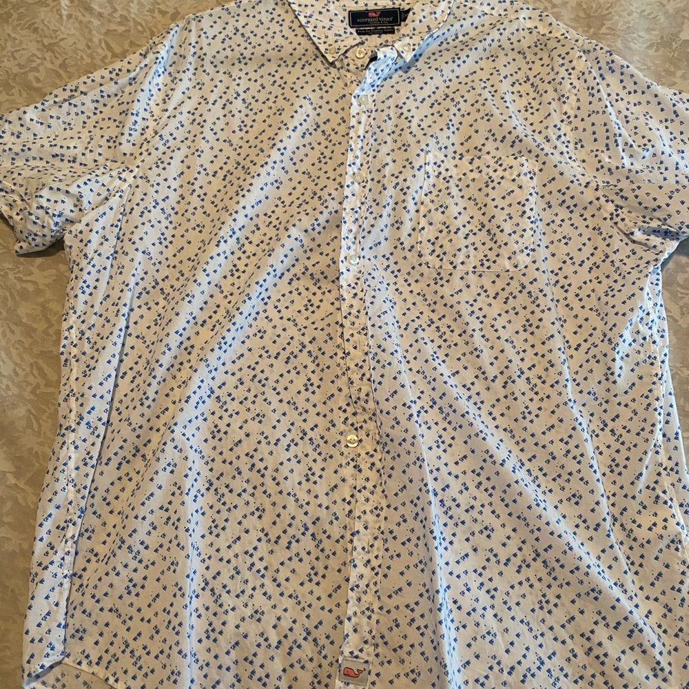 Vineyard vine button down short sleeve